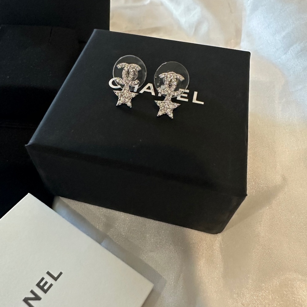 CHANEL Authentic Earrings Silver tone metal with  rhinestones